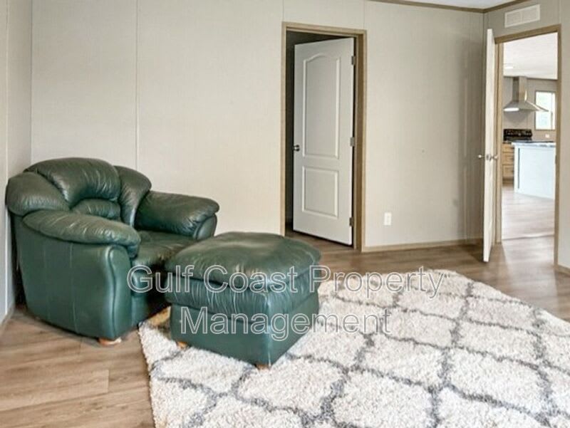 6293 Gewant Blvd – photo 2