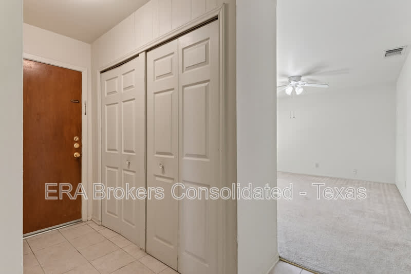 1037 Valley Forge – photo 2