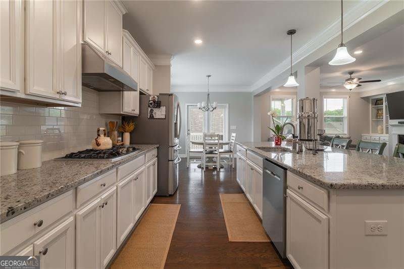 301 Cochin Drive – photo 3
