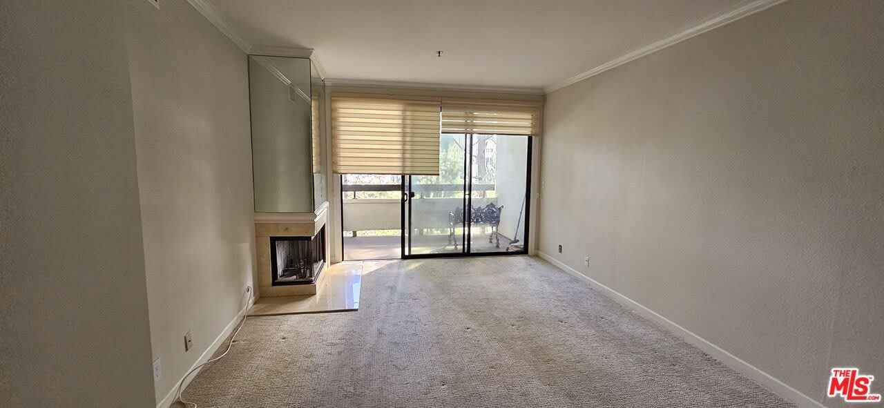 2122 Century Park Ln – photo 3
