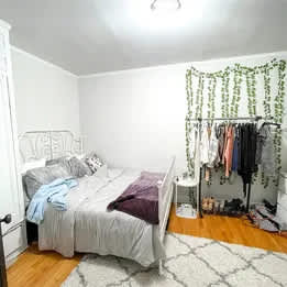 911 West Oakdale Avenue – photo 2
