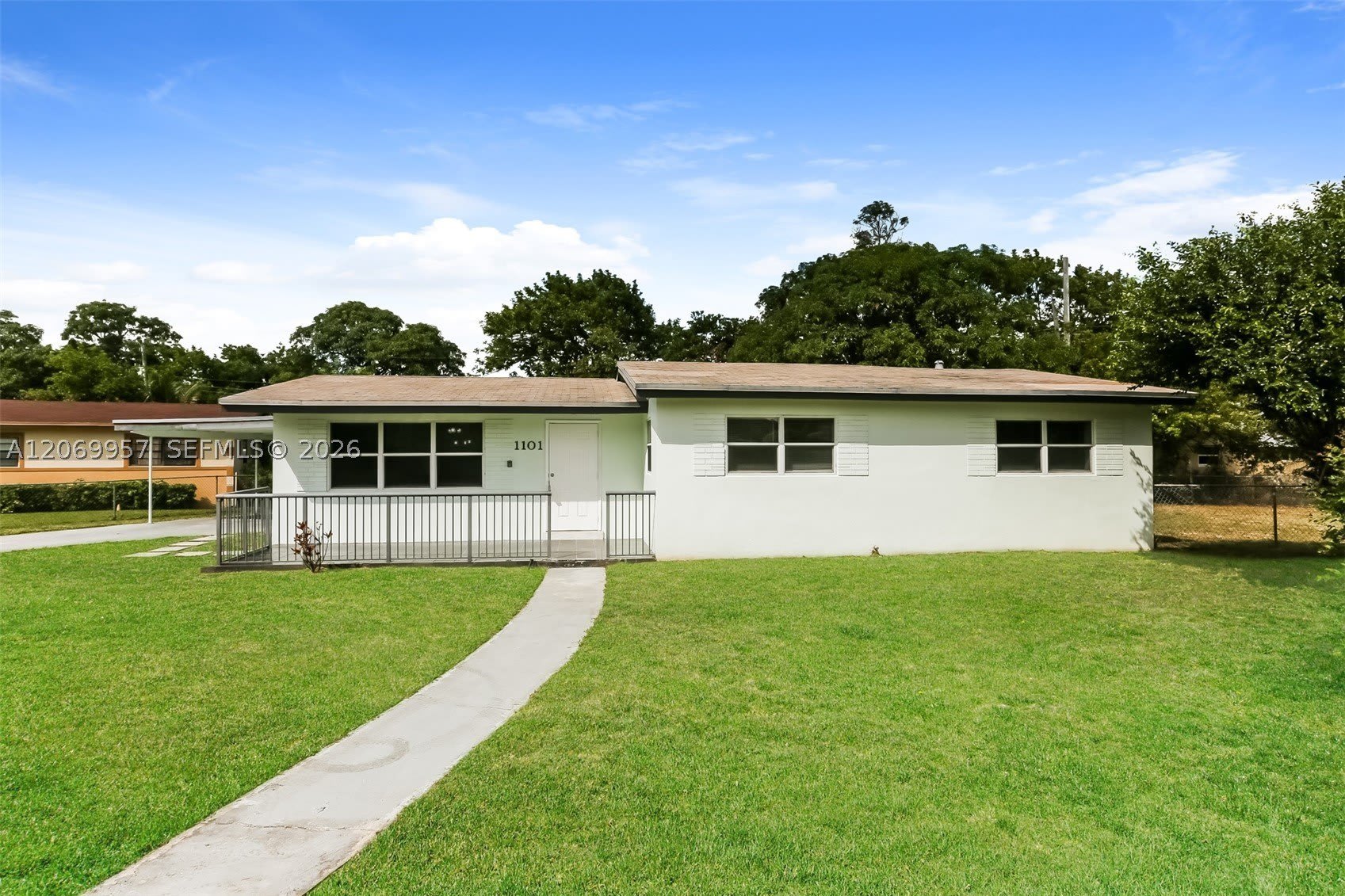 1101 NW 18th St – photo 1