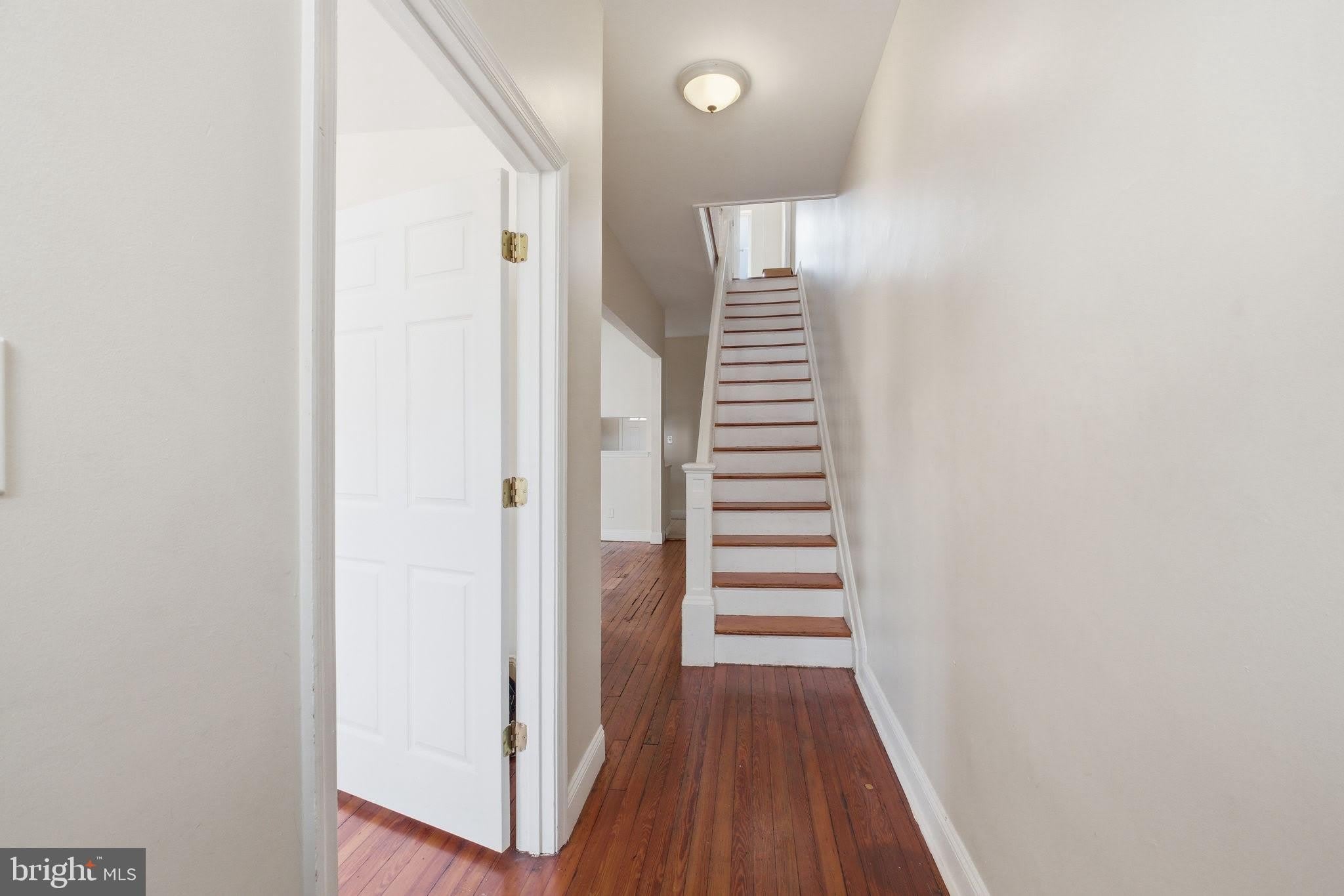 720 GRESHAM Place NW – photo 3