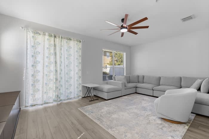 9496 Strongbark Lane – photo 4