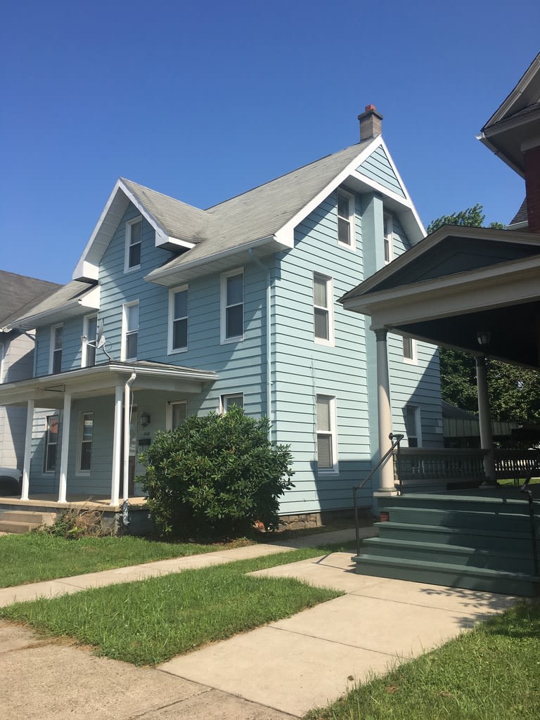 1148 Memorial Avenue – photo 2