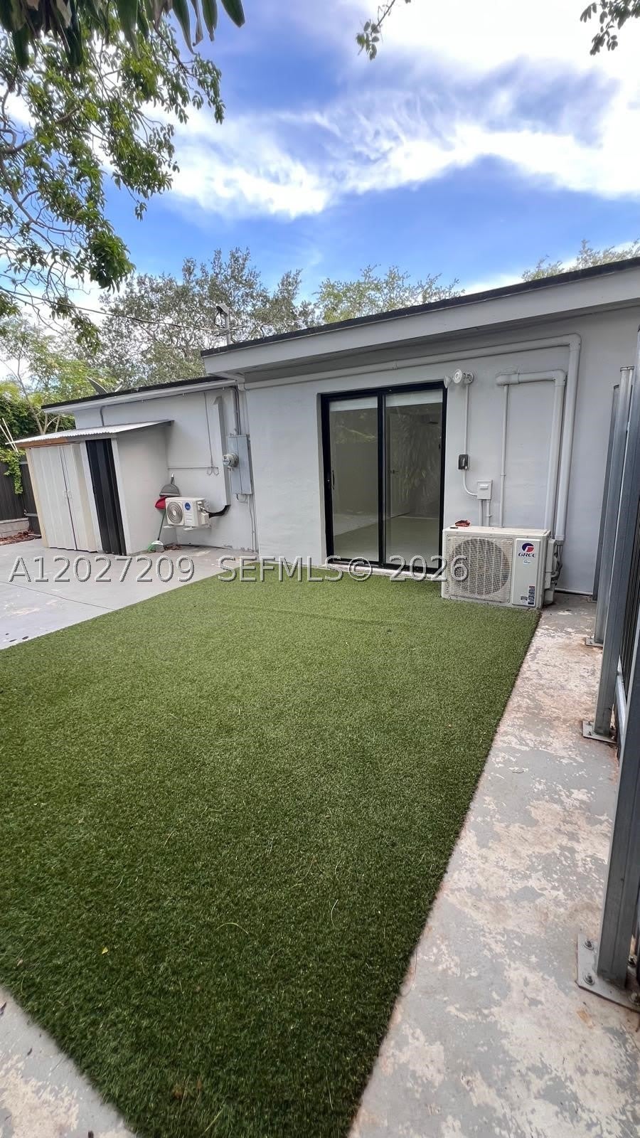 841 S 24Th Ave – photo 2