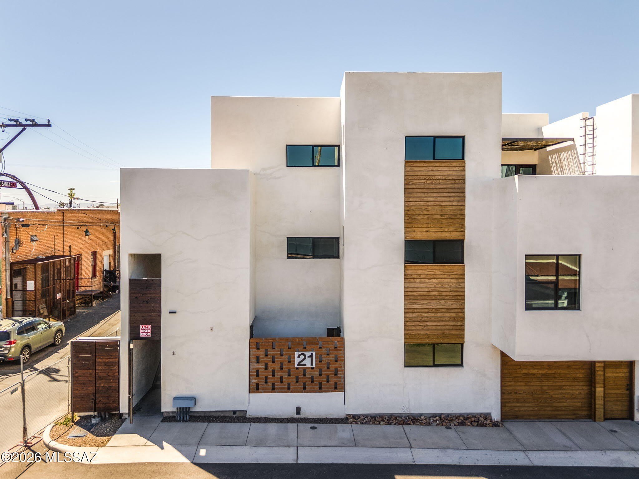 21 W Lalo Way – photo 2
