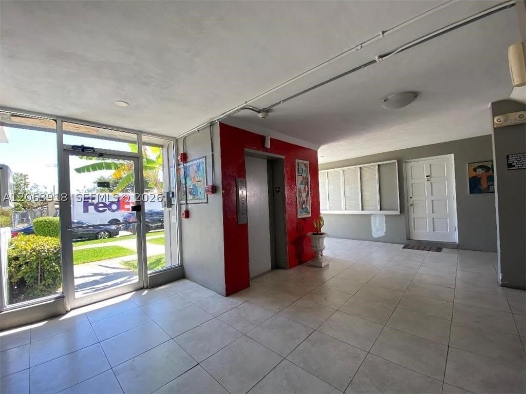 1855 Plunkett St – photo 2