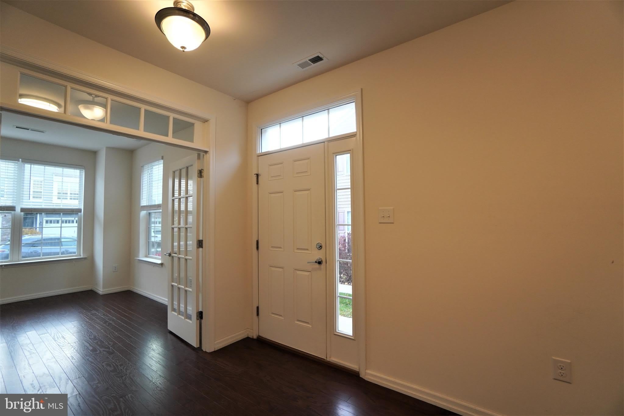 1013 CHAPMAN Circle – photo 5