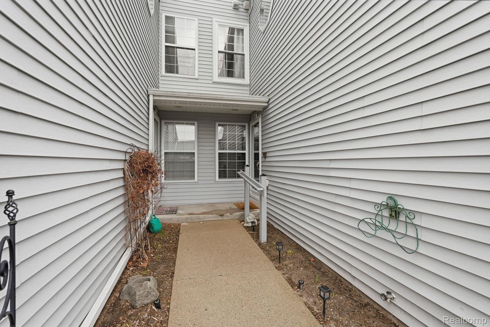 37810 Jefferson – photo 2