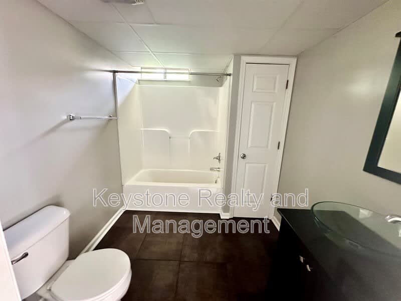 18 Edgehill Drive – photo 4