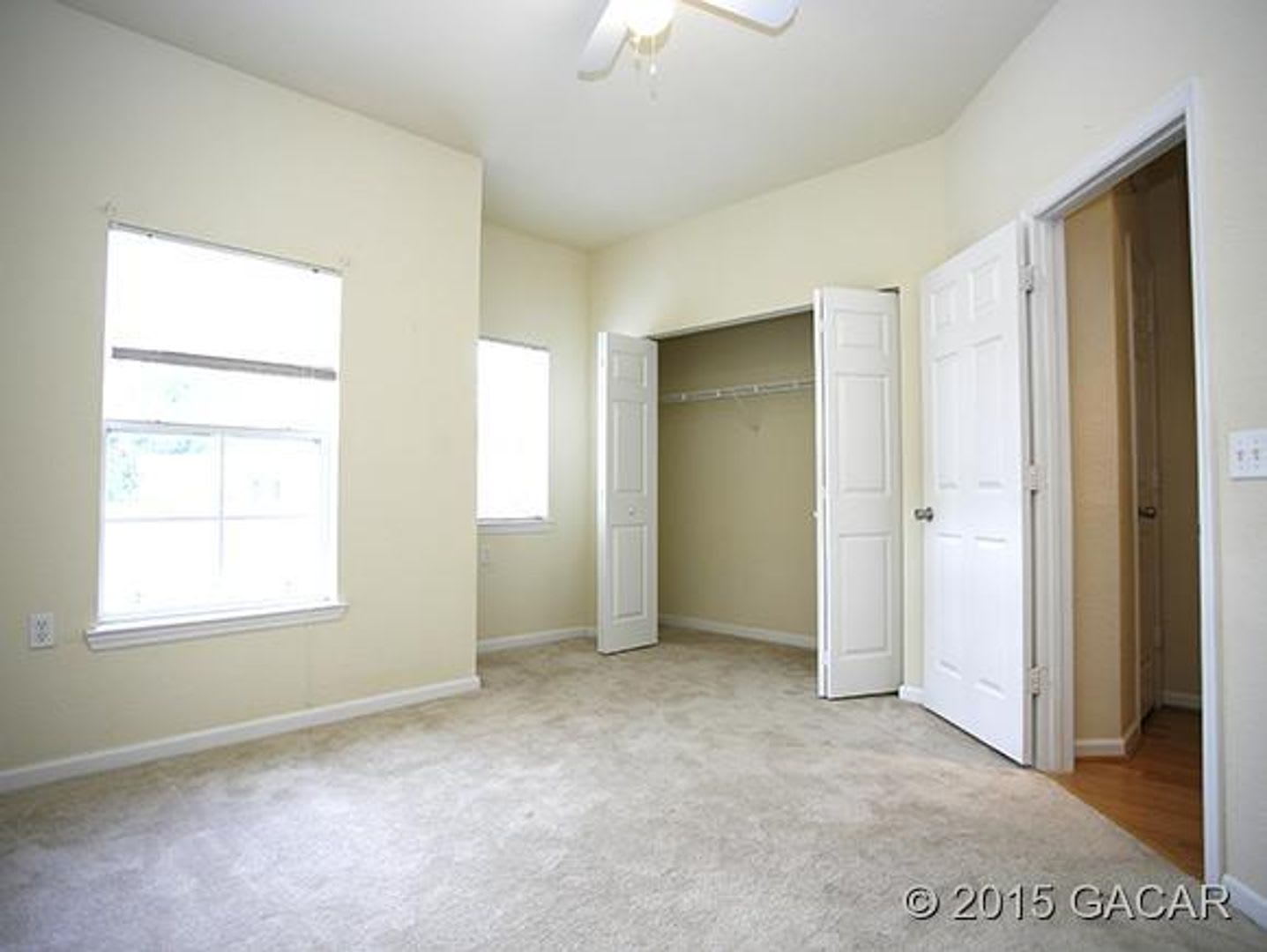 Beautiful 2-Bedroom, 2.5-Bath Townhome in Magnolia Place! – photo 5
