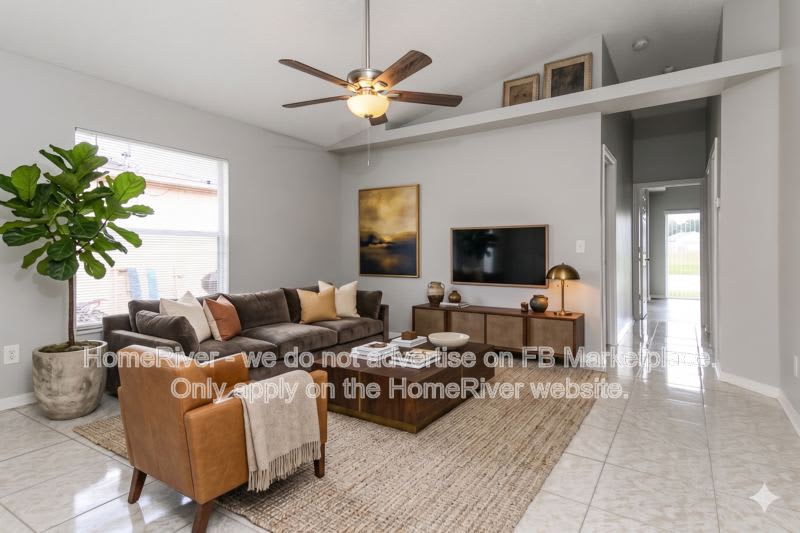 1529 RIDGE POINTE DR – photo 2