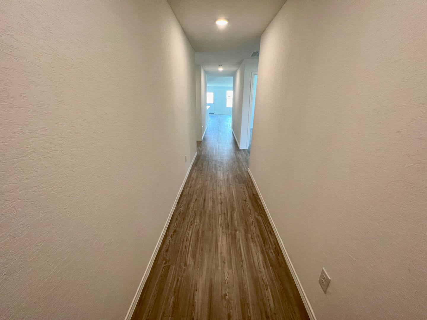 Awesome 4 Bed / 2 Bath – photo 4