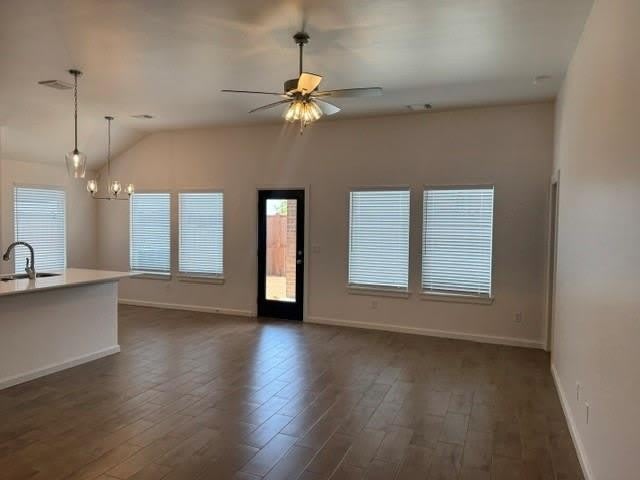 15905 Wolf Creek Way – photo 4