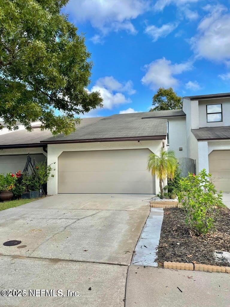 1185 ROMAINE Circle W – photo 1