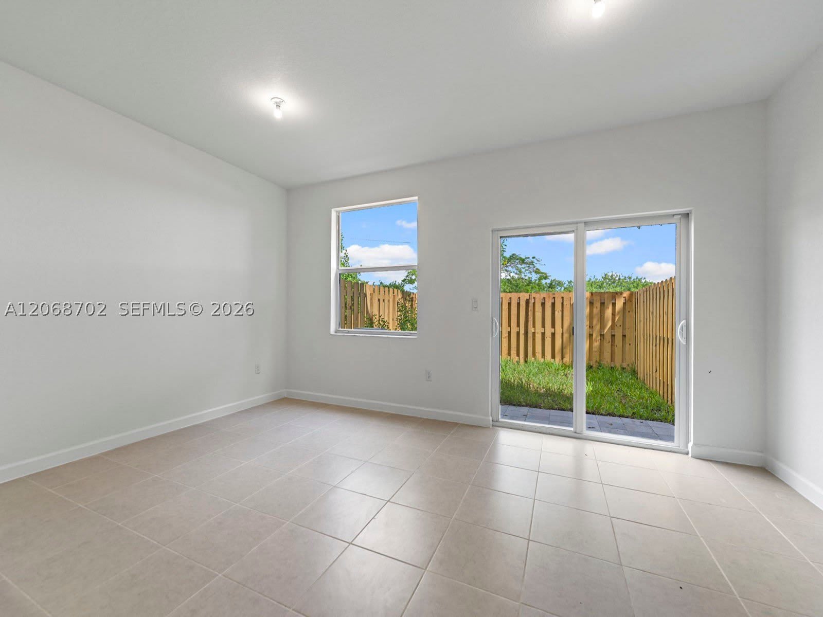 1529 SE 27th Rd – photo 5