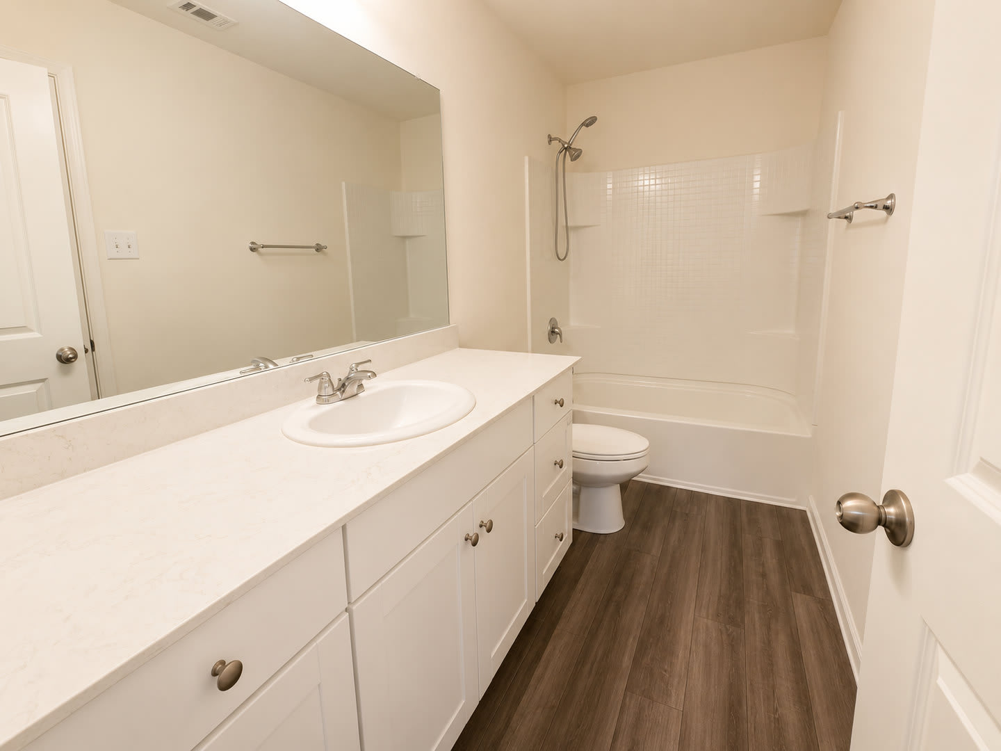 Available Now!! Home in highly desired Monticello Park – photo 5