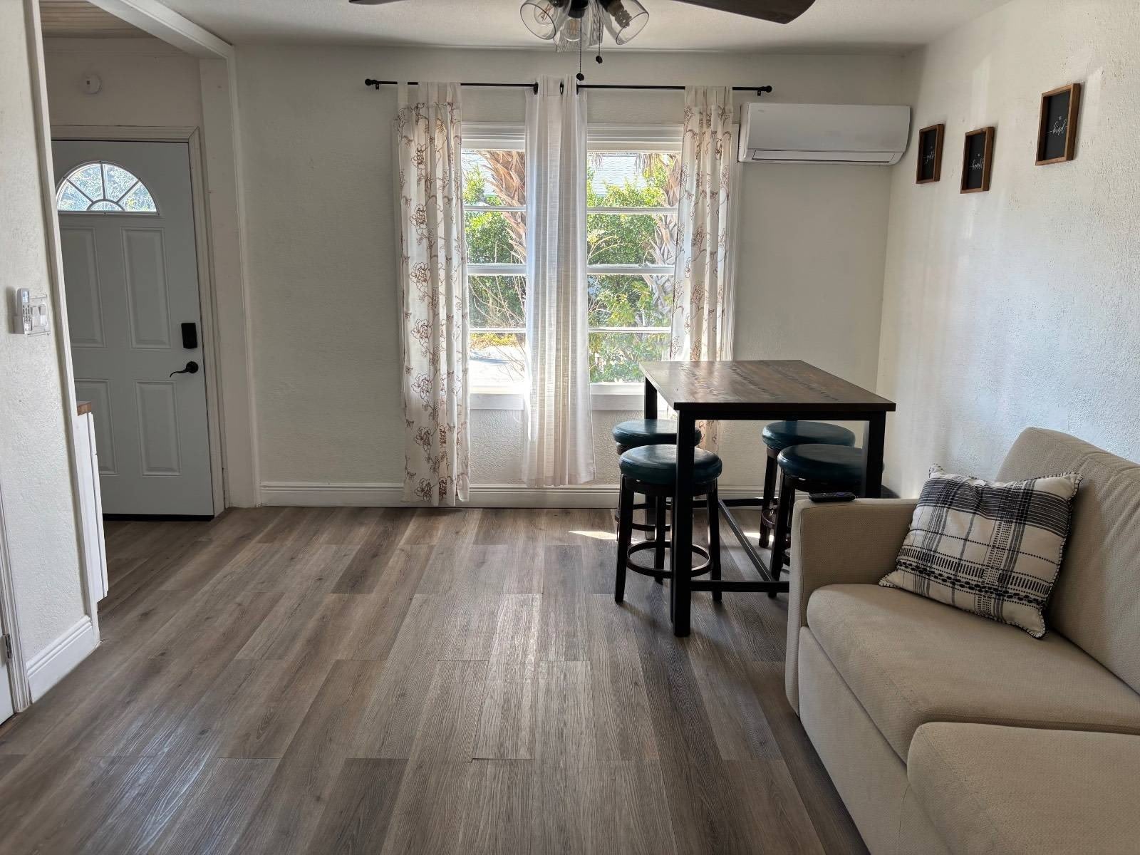 1885 Springtime Ave – photo 3