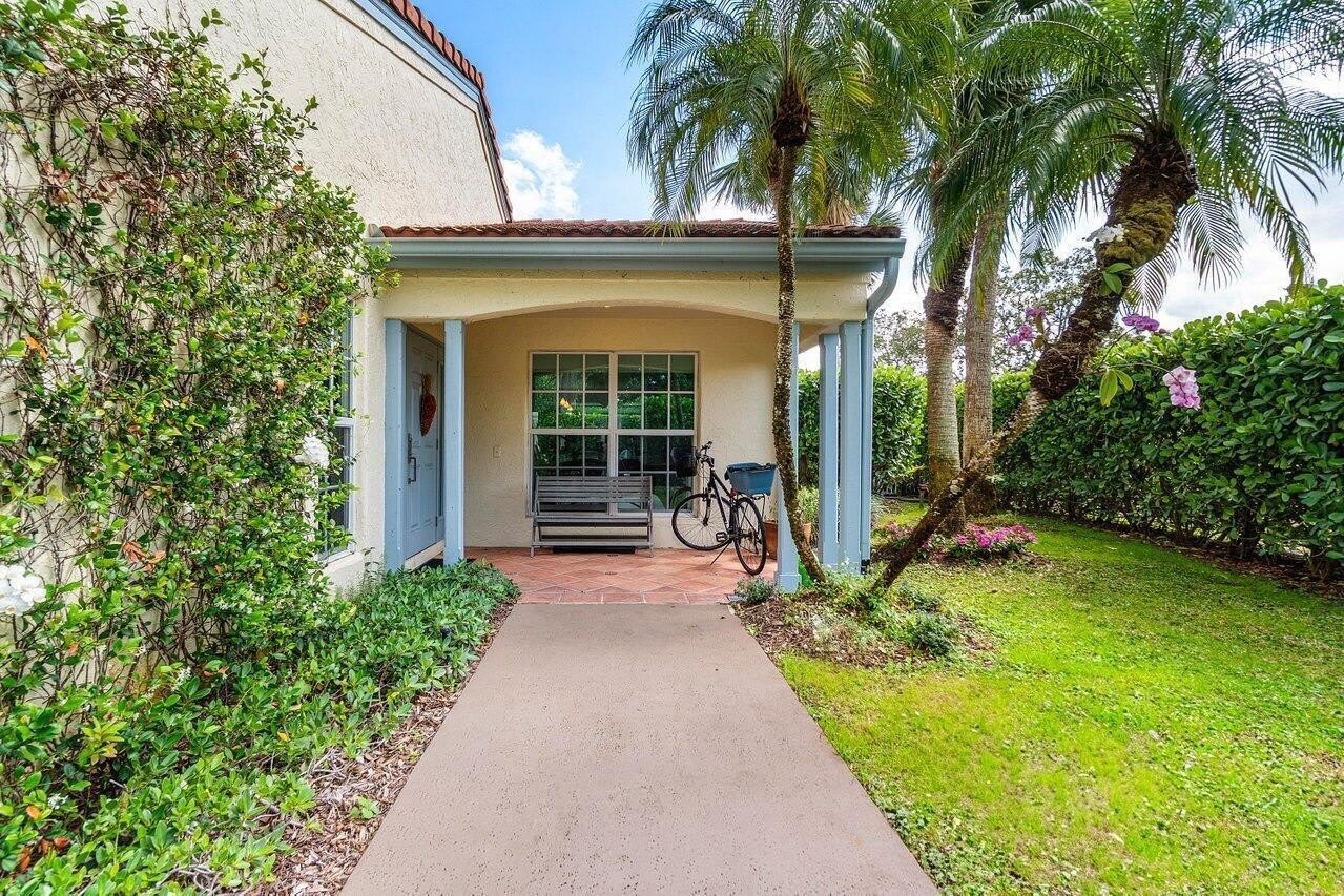 2320 Las Casitas Drive – photo 1