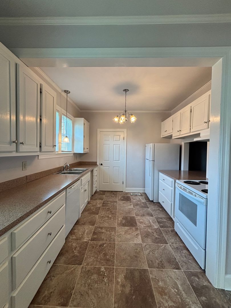 Gorgeous Large Home!! – photo 4