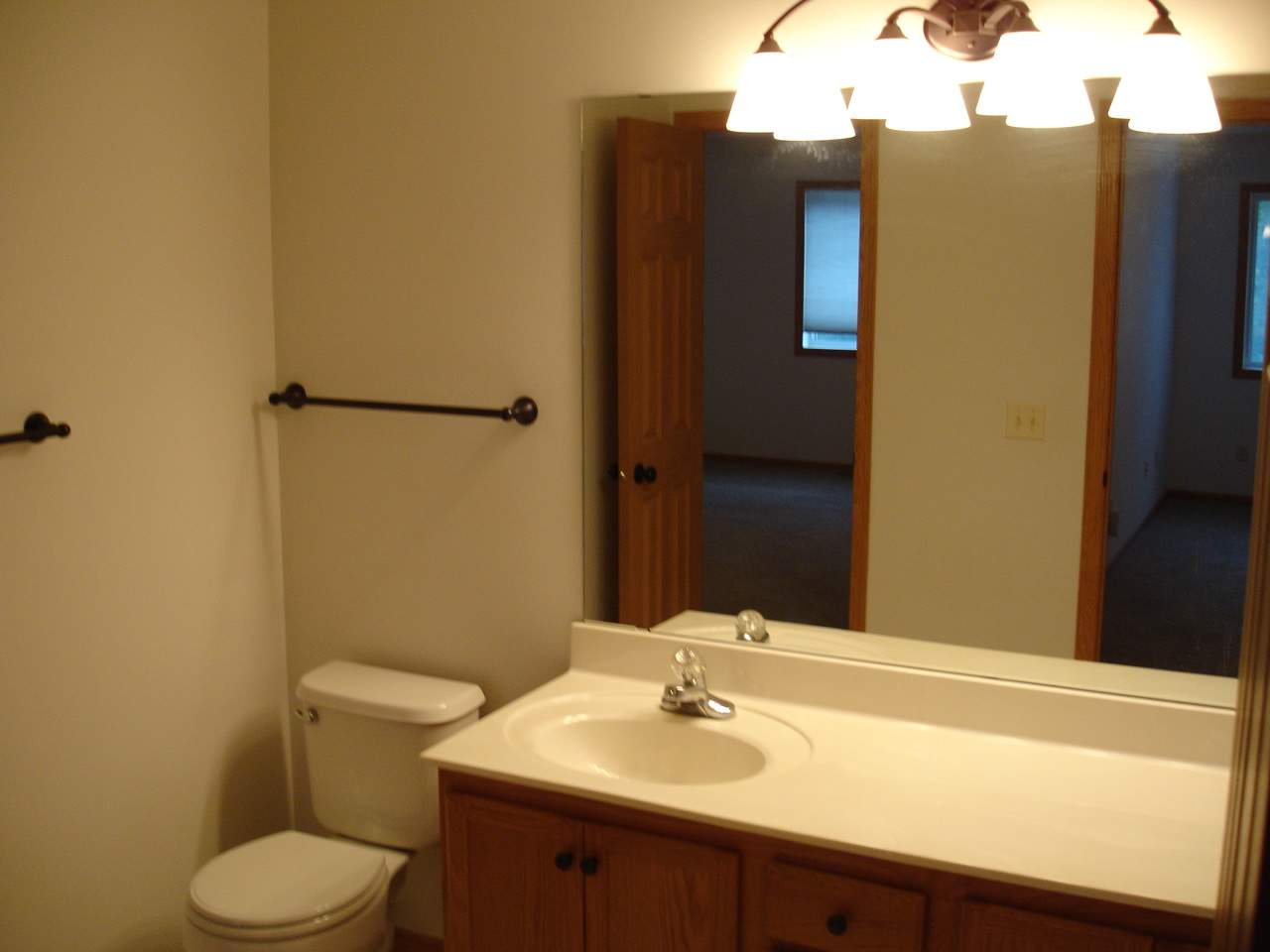 633 Kingfisher Ln – photo 3