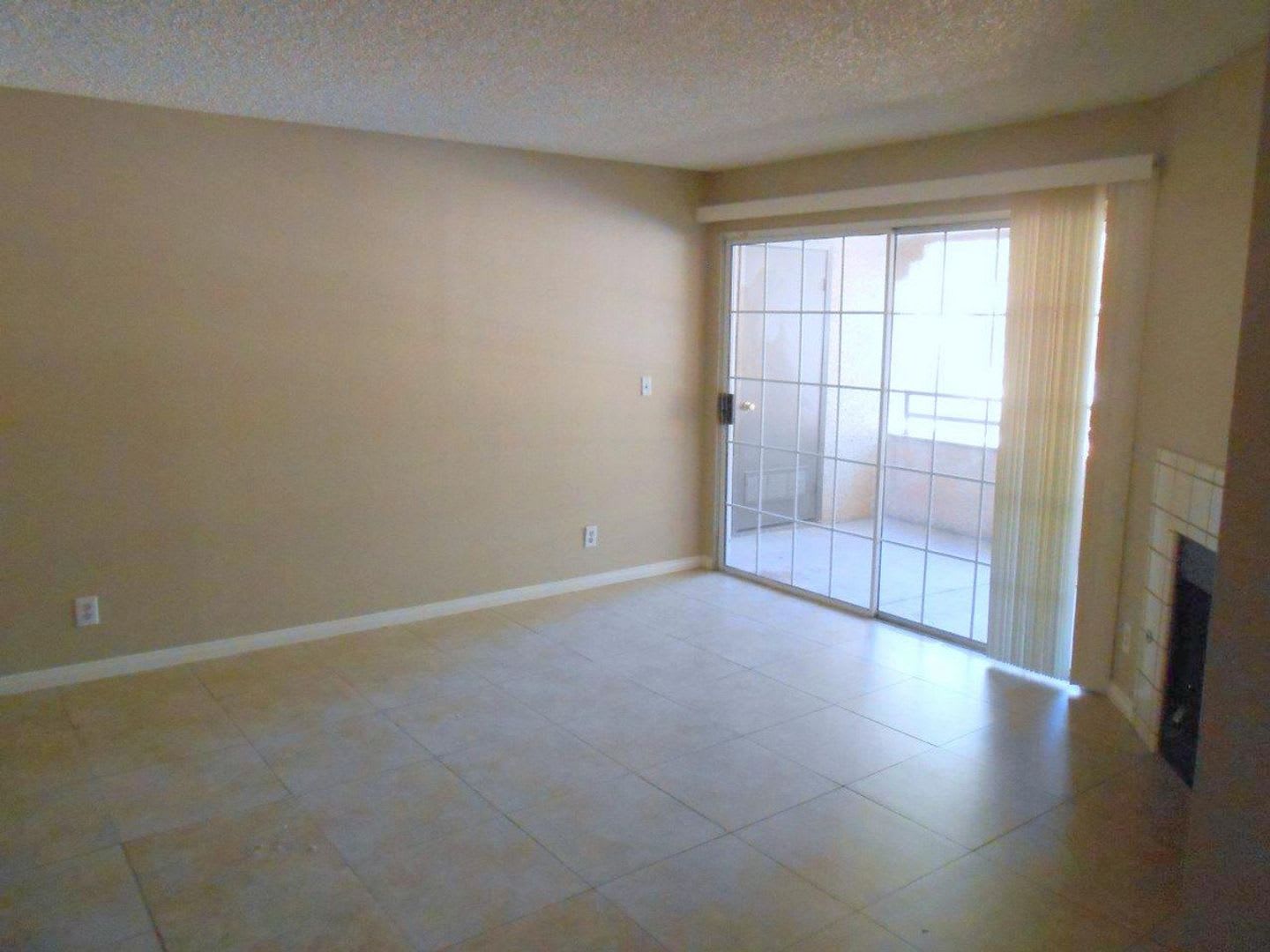 Spacious 2 Bedroom Condo In Canyon Lake Community – photo 5