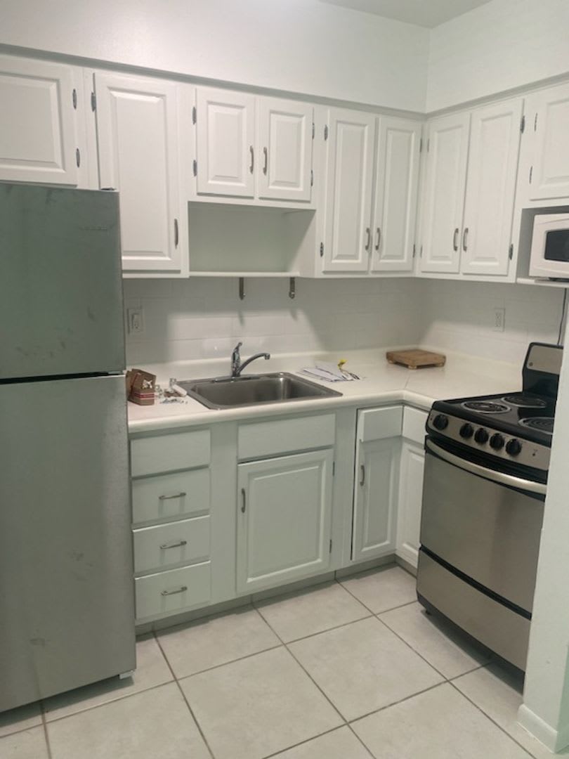 seabreeze South condo – photo 3