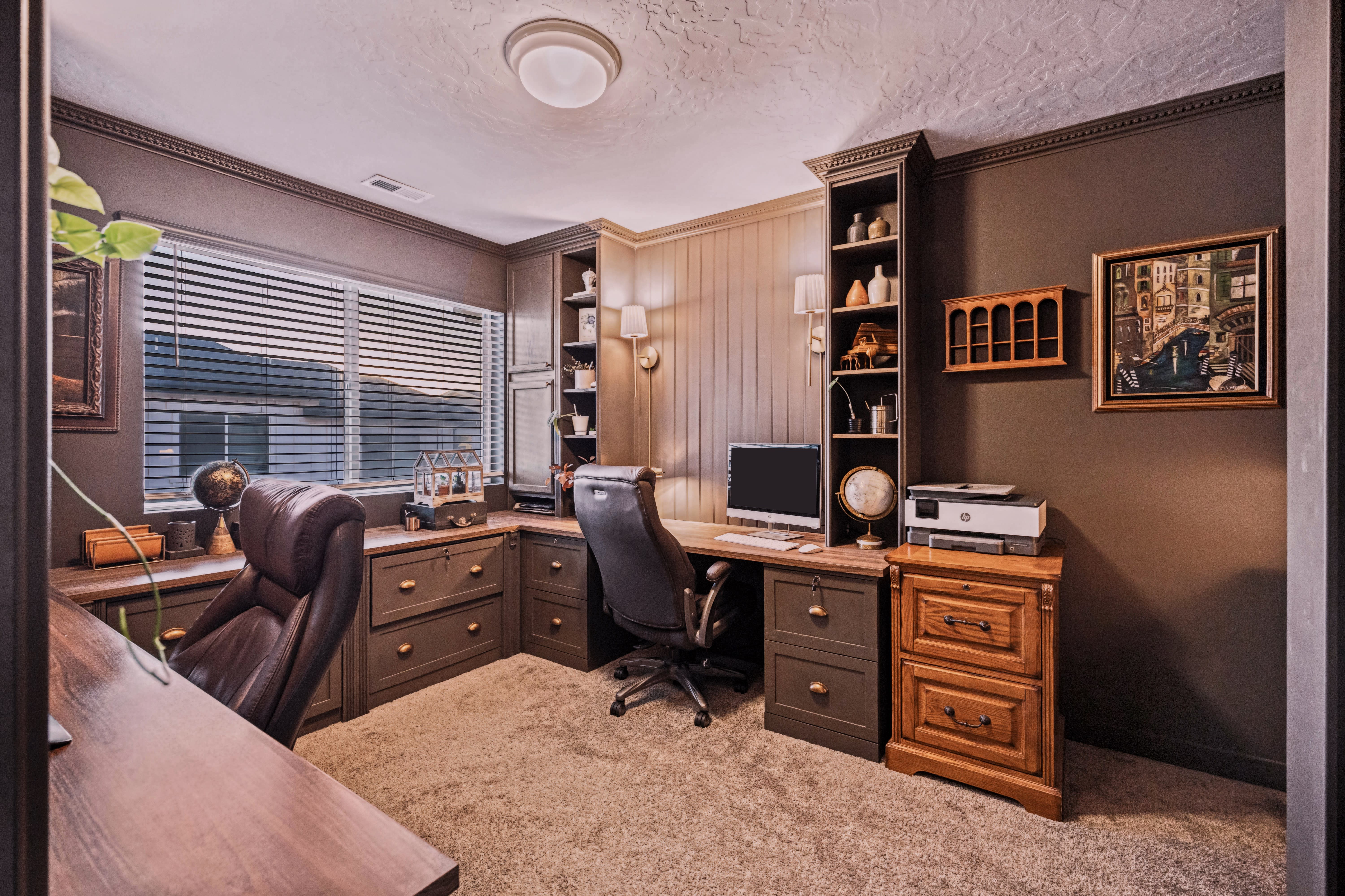 693 Grant Lane – photo 2