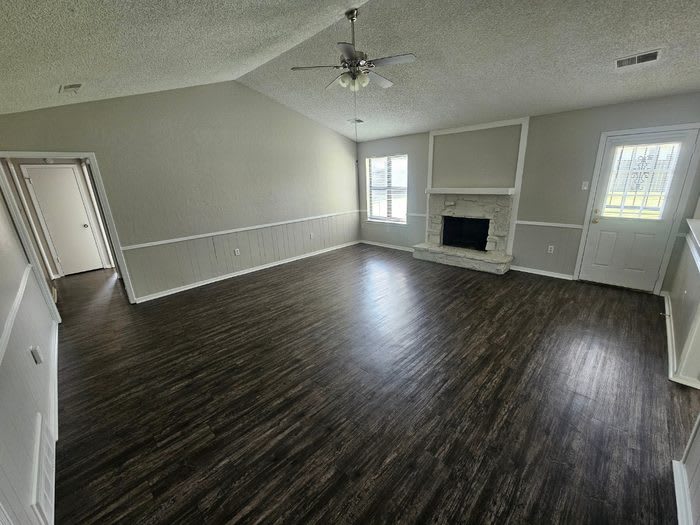 6737 Valley Park Drive – photo 2