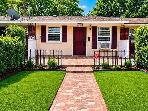 4666 KEN KNIGHT Drive N – photo 1