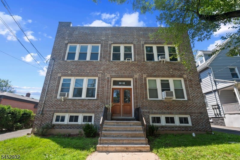 60-62 Elmwood Ave – photo 1