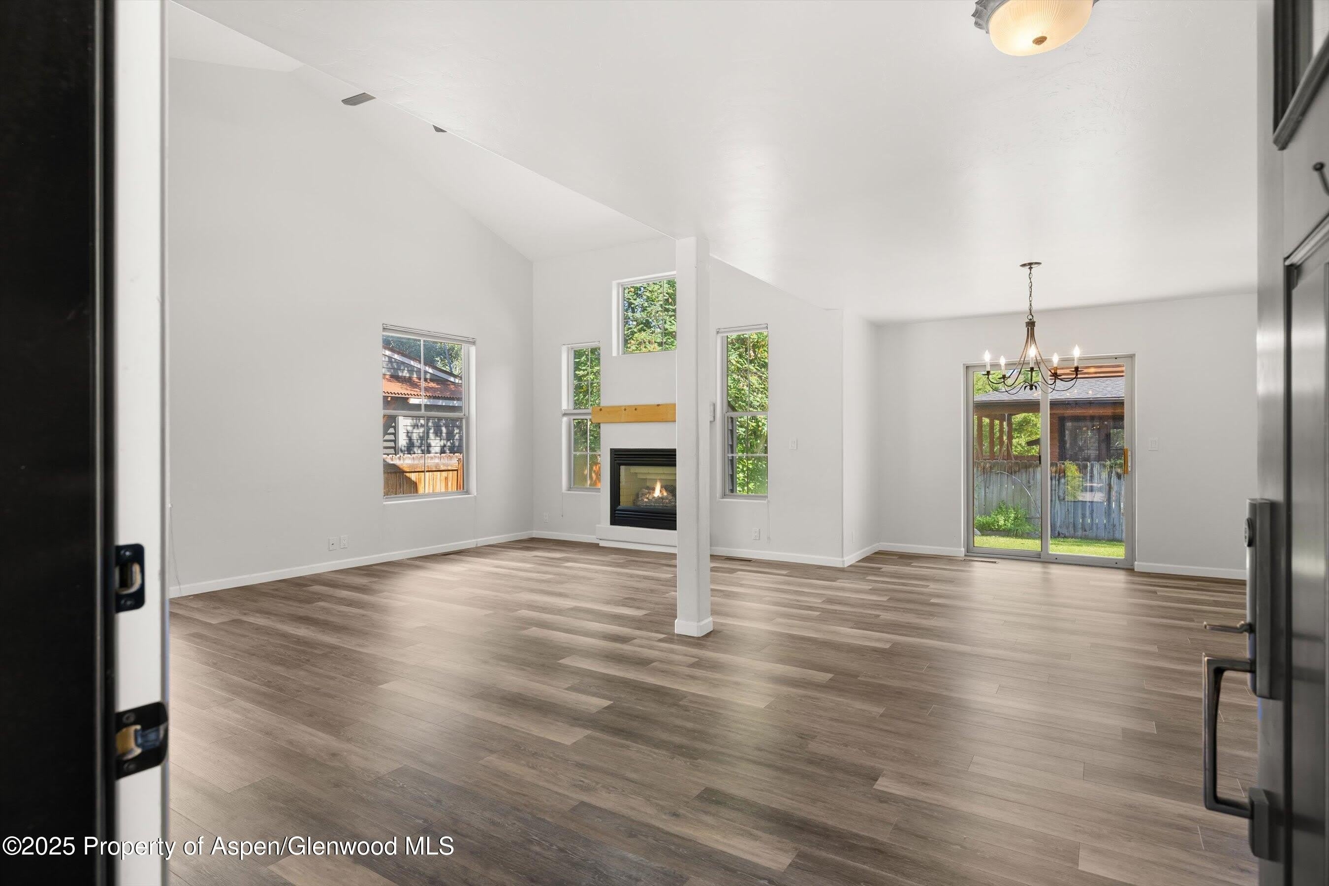 528 Lake Court – photo 3