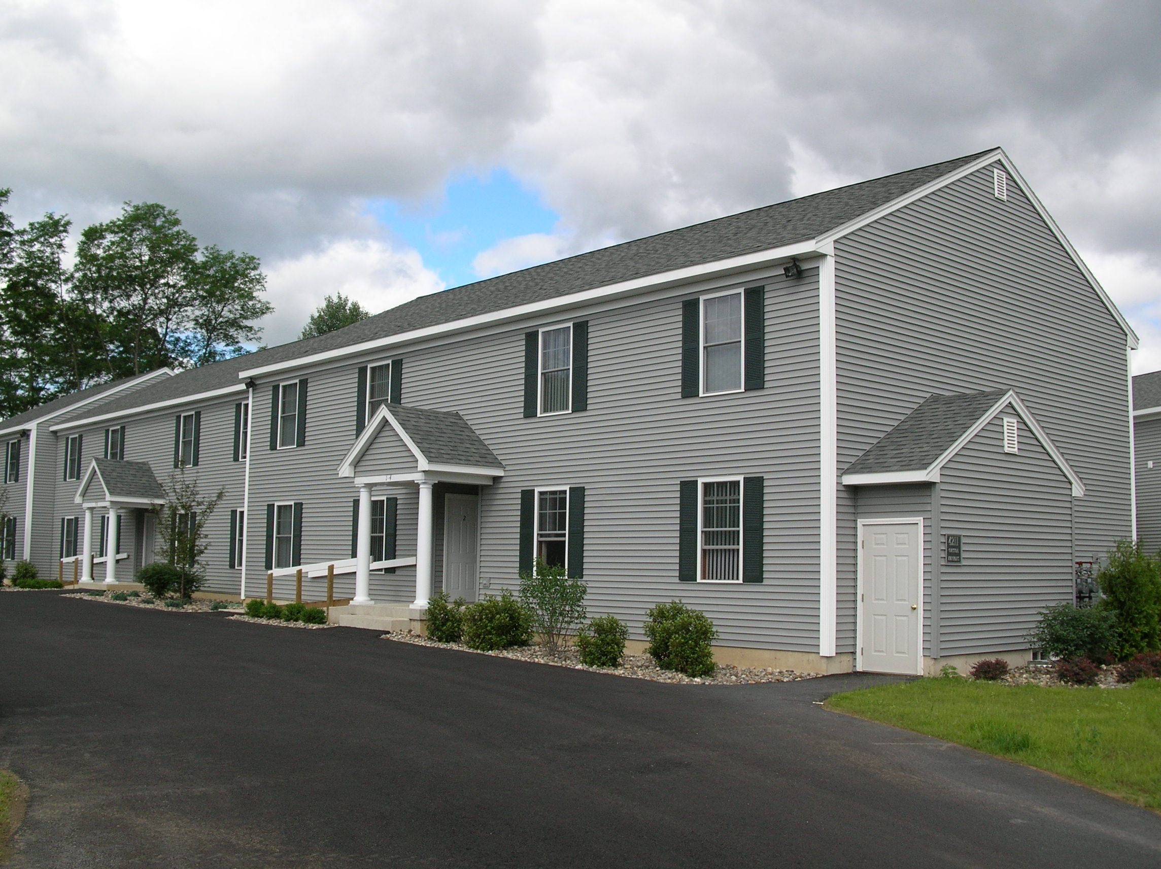 Graystone Apartments – photo 1