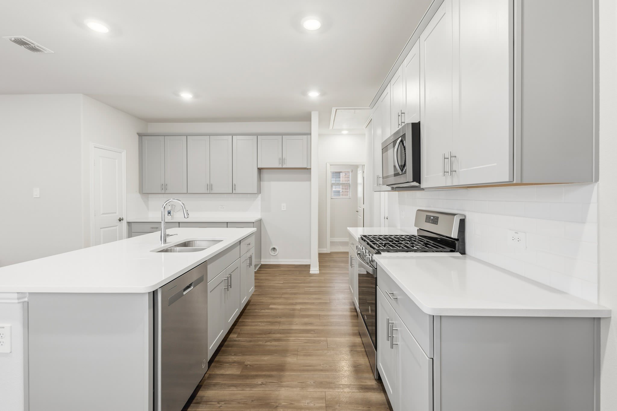206 Goosewood Drive – photo 2