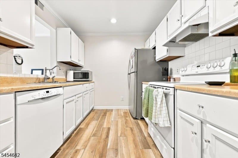 971 Bloomfield Ave – photo 1