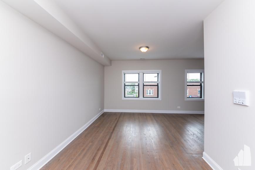 3405 West Fullerton – photo 1