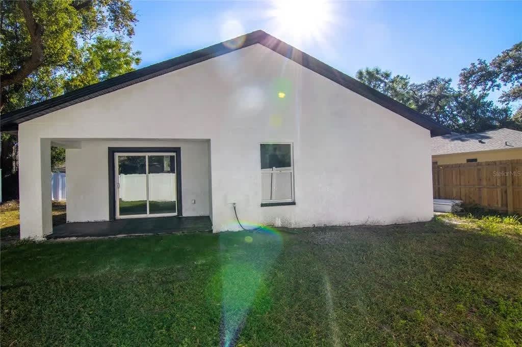 1914 East Mcberry Street – photo 2