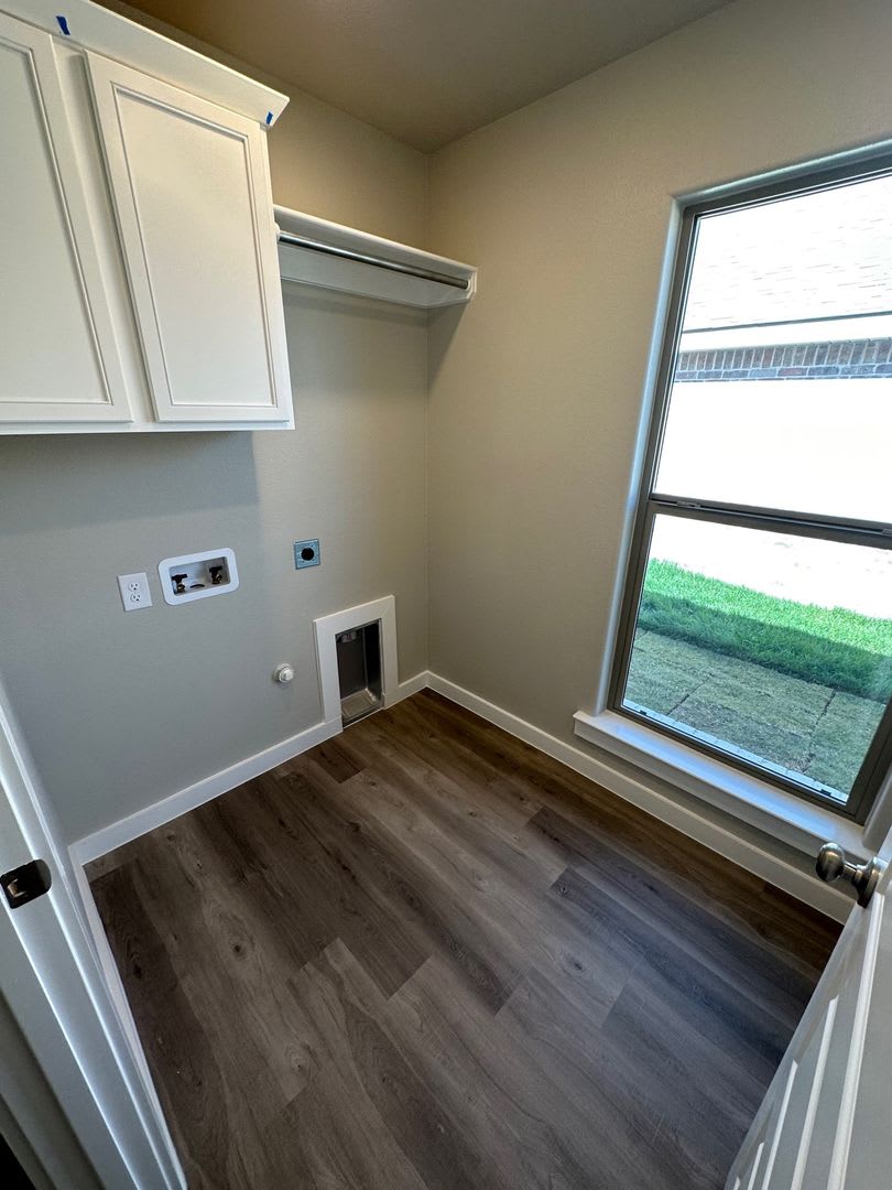 Nice home in The Meadows! – photo 5