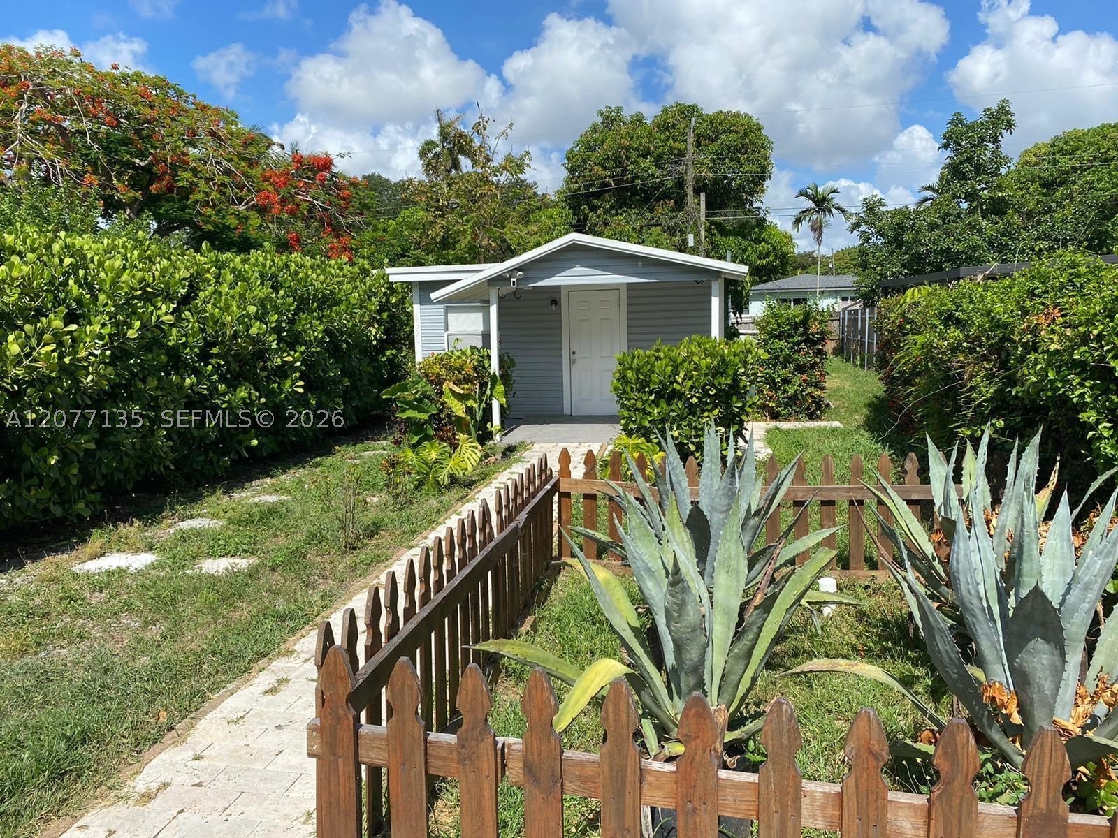 14920 NE 10th Ave – photo 2