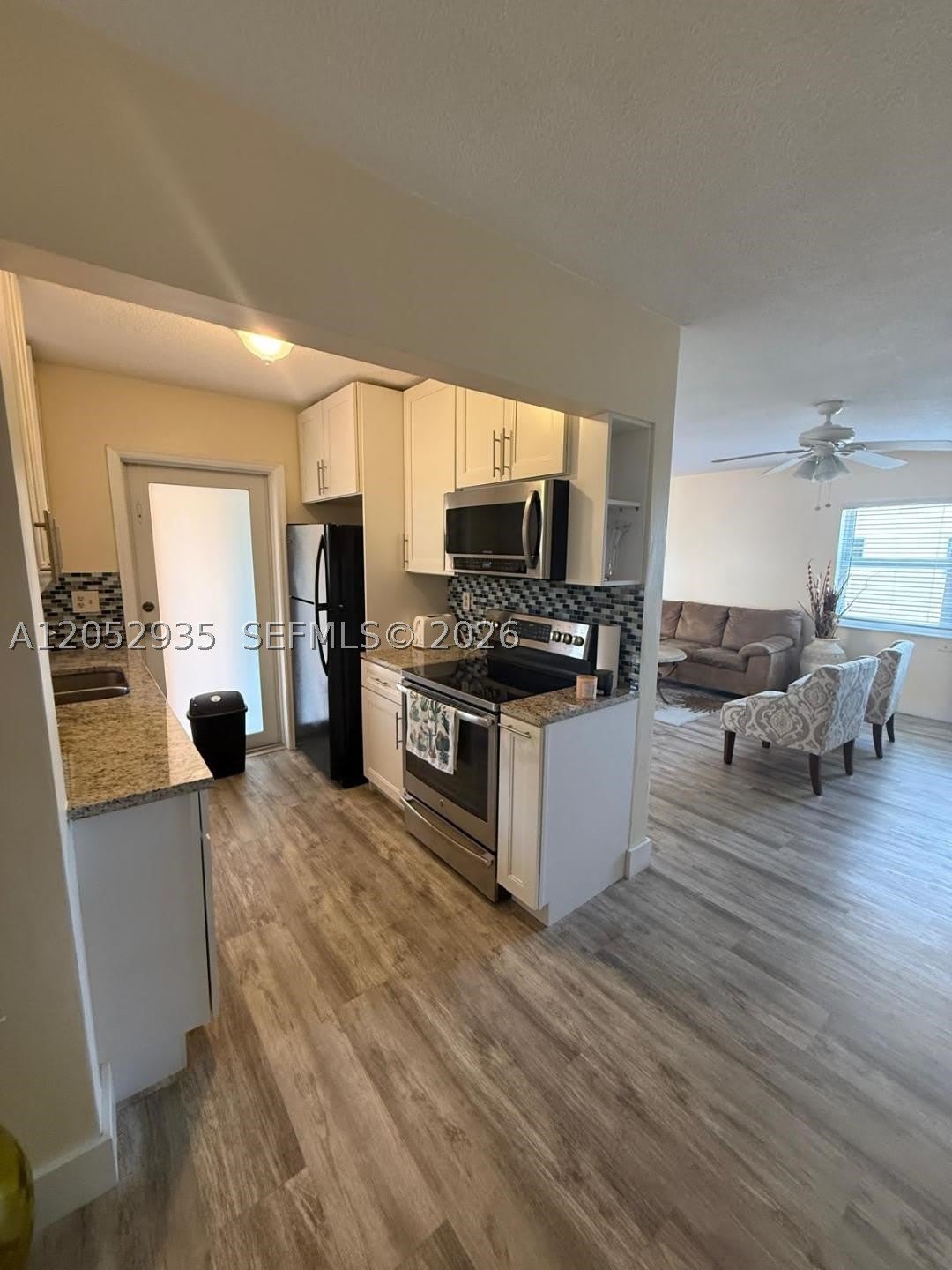 1747 Rodman St – photo 2
