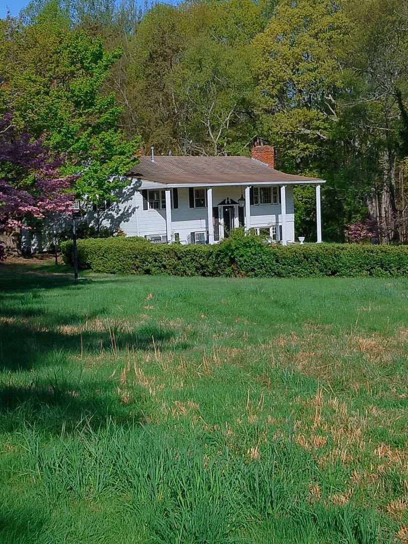 Charming 5BR House in Manassas – photo 2