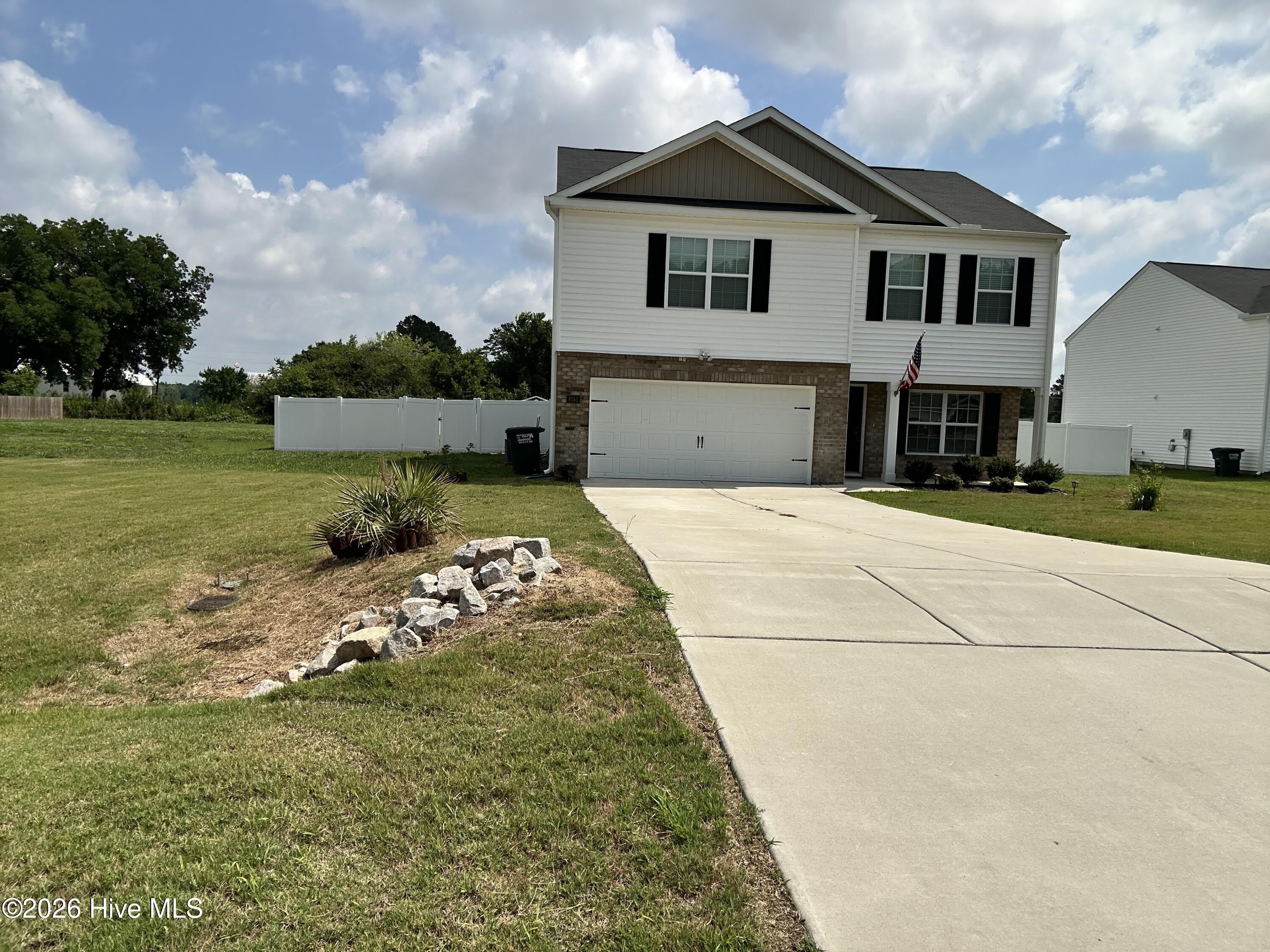 5459 Carolines Way – photo 2