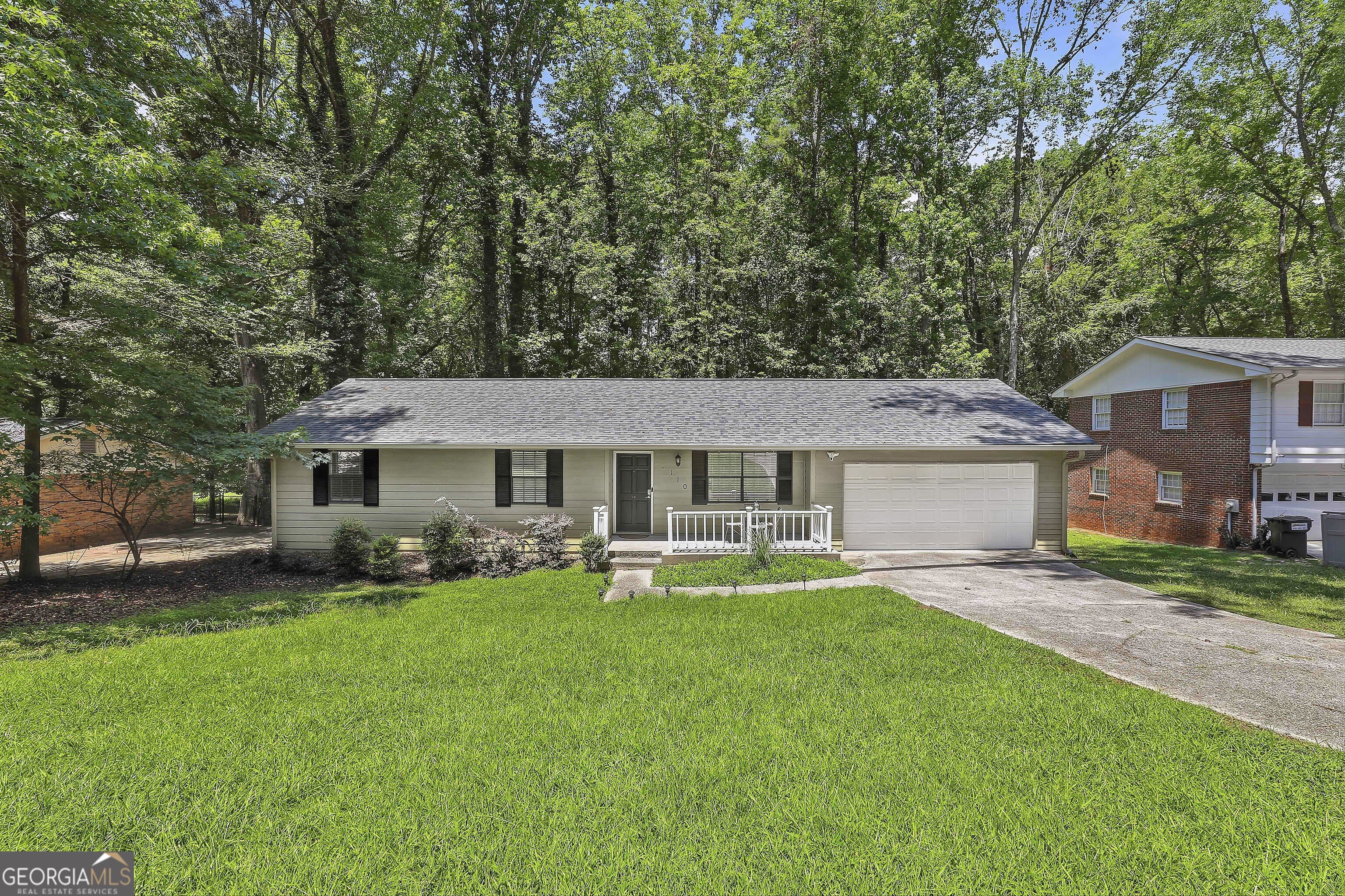 110 Clydesdale Road – photo 2