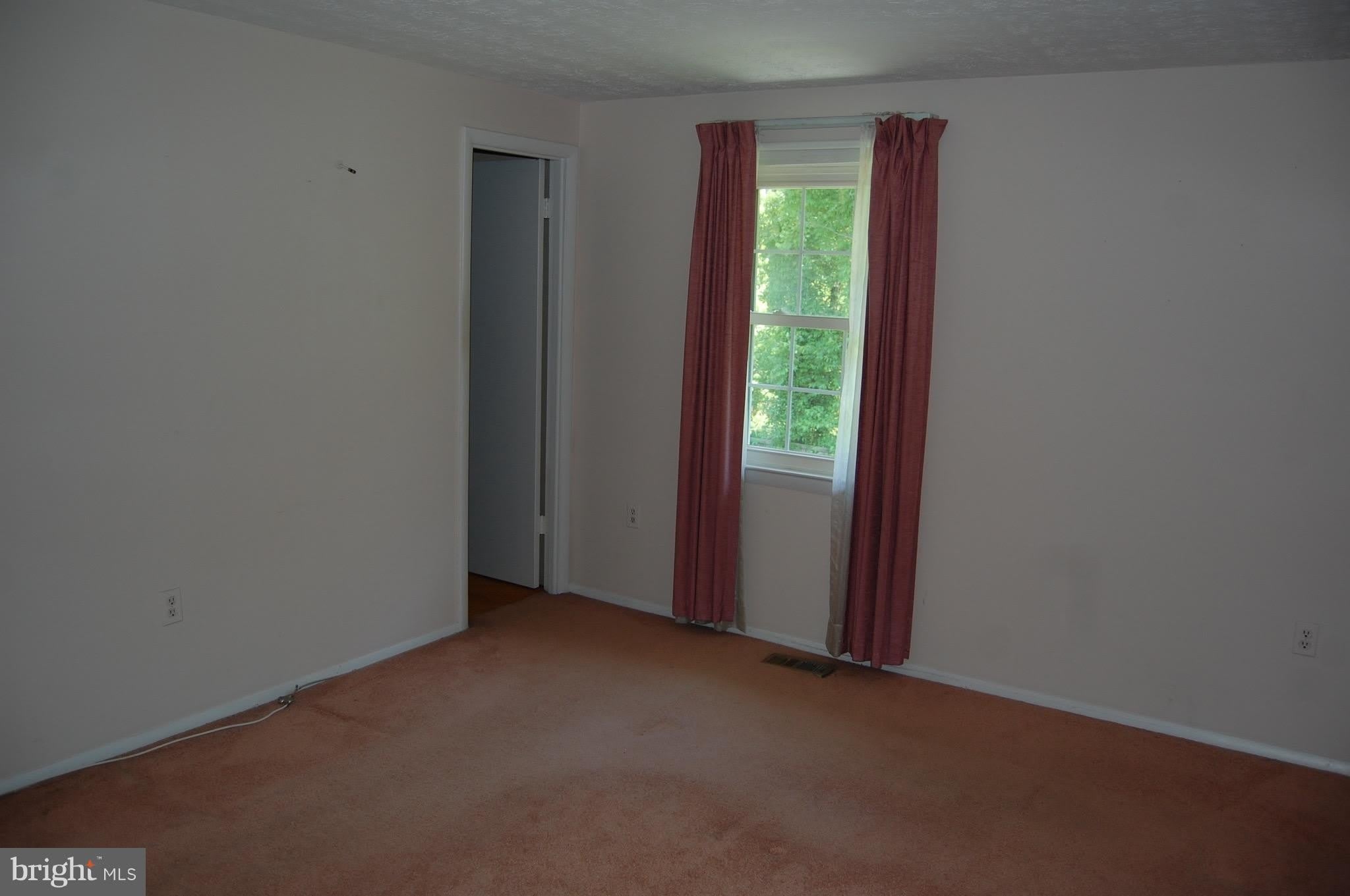 1818 Montreal Road – photo 5