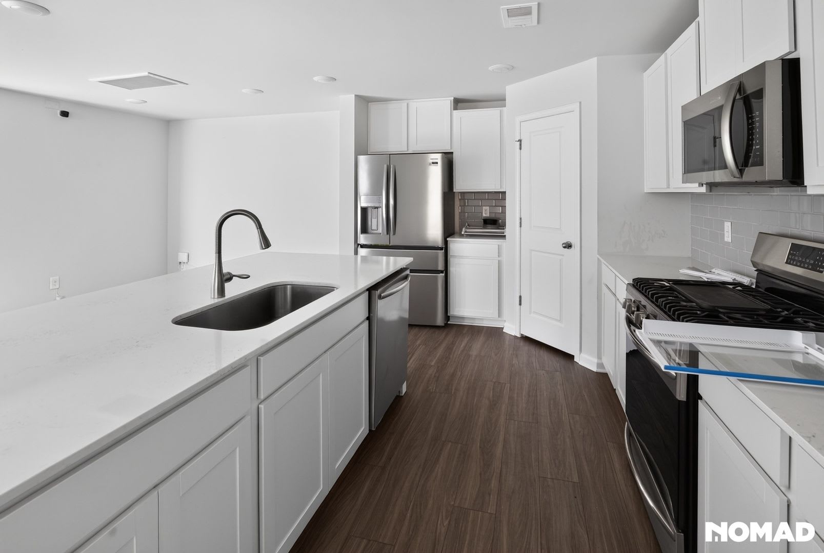 Charming 4BR House in Camden – photo 5