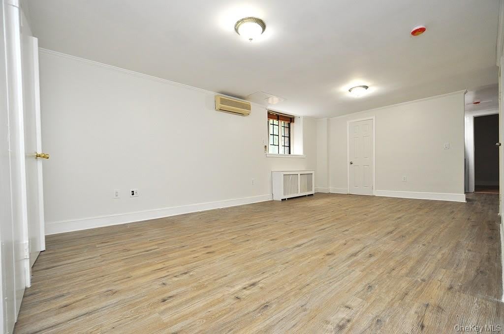155 Garth Road – photo 4