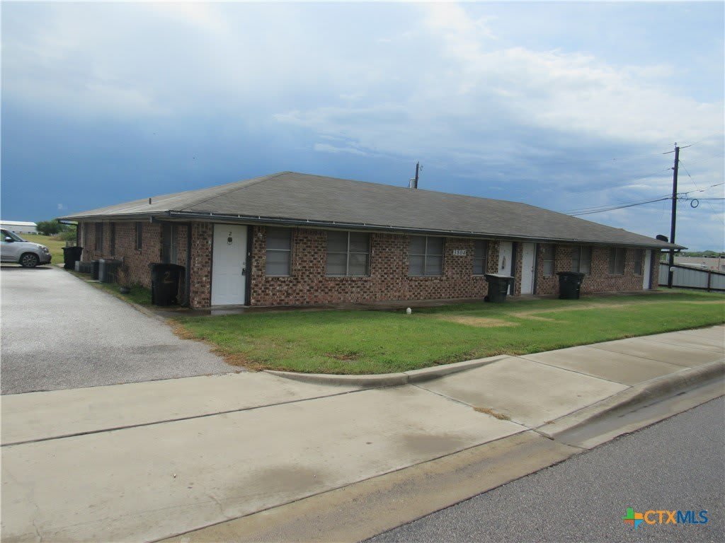 3804 Trimmier – photo 1