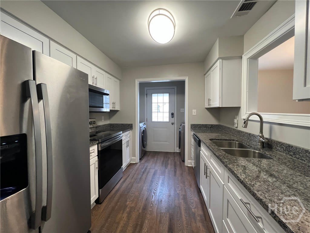 826 E 33rd Street – photo 4