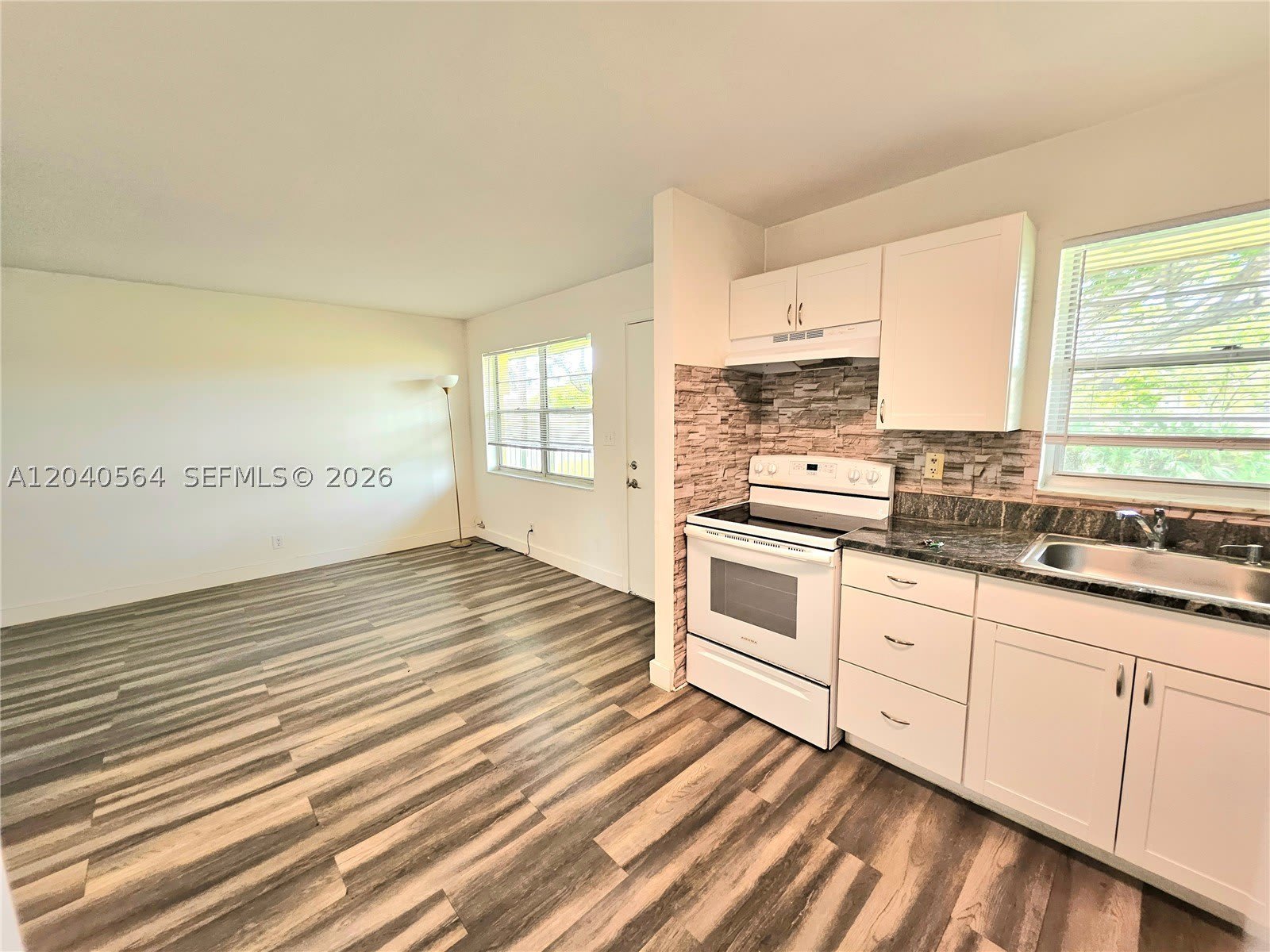 5180 NE 6th Ave – photo 2